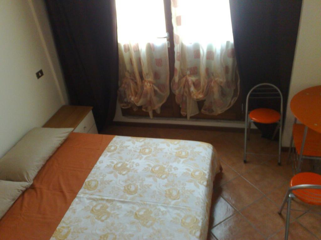 Via Toscana House Parma Værelse billede